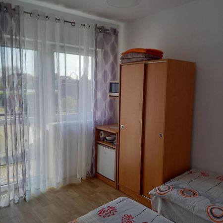 Pokoje Goscinne U Teresy Treptower Deep Exterior foto
